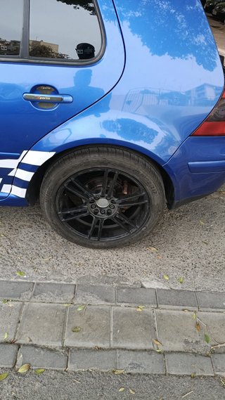 Volkswagen Golf 2000