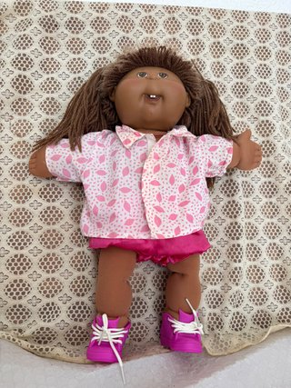Muñeca Cabbage Patch Kids Mulata Pelo Castaño