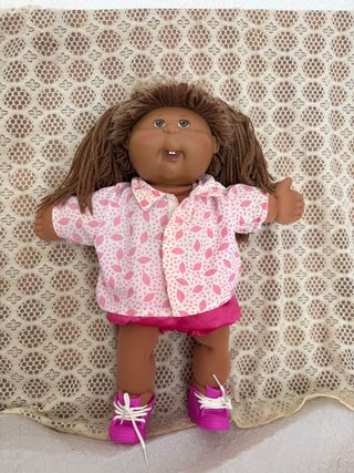 Muñeca Cabbage Patch Kids Mulata Pelo Castaño