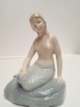 Sirena de porcelana vintage