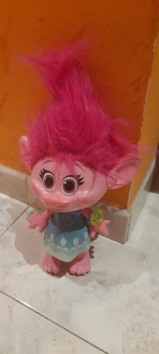 Muñeca Poppy Trolls Rosa
