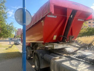 Semirremolque bañera Granalu 22m3 susp neumatica