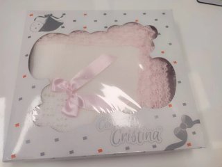 Manta o toquilla para bebé con lazo rosa