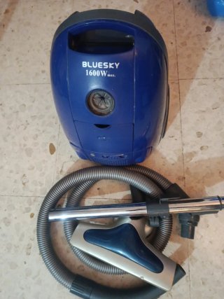 Aspiradora Bluesky 1600W