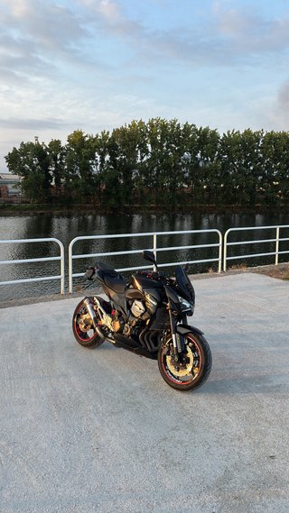 Kawasaki Z800 E Negra