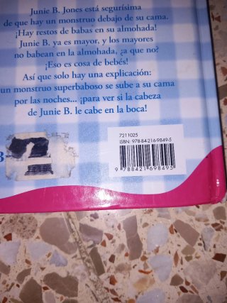 Junie B. Jones y el monstruo bajo la cama