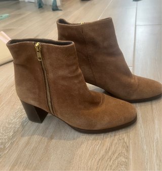 Botines de ante marrón