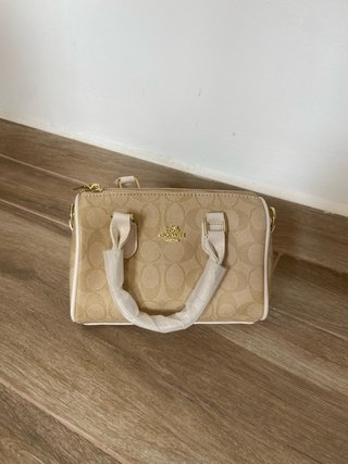Bolso Coach Beige y Dorado