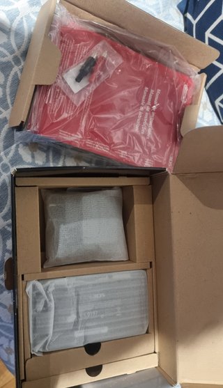 Nintendo 3DS Negra/Roja con caja y cargador