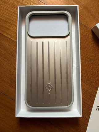 Cover Rimowa Argento iPhone 18 Pro