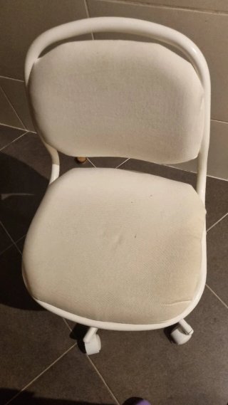 Silla escritorio infantil beige