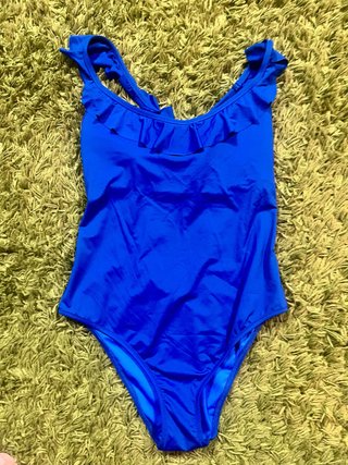 Bañador azul con volantes