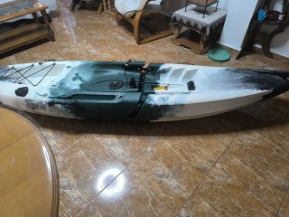 Kayak con remo y accesorios
