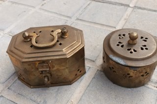Cajas de latón vintage