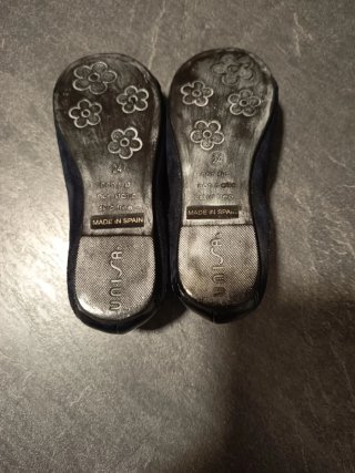 ** Lote calzado niña talla 24