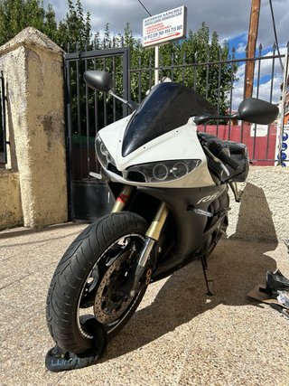 Yamaha R6 2007 Sportbike