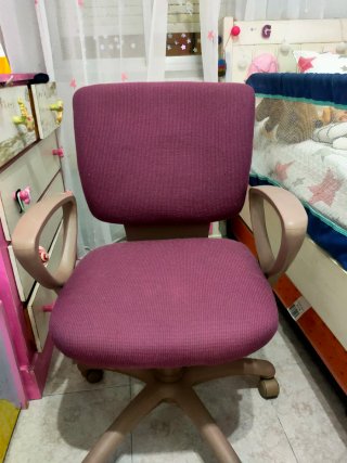 Silla de escritorio giratoria lila