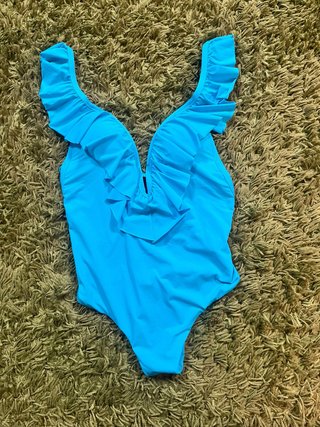 Bañador azul con volantes