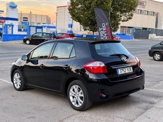 Toyota Auris 2012