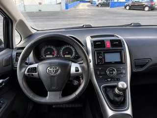 Toyota Auris 2012