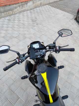 Zontes Z2 125cc Naked Negra/Amarilla