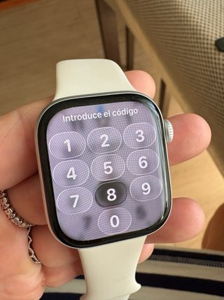 Apple Watch Serie 10 caja aluminio pulsera blanca