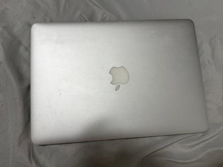 MacBook Air 13” 128gb Plata