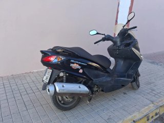 Suzuki Burgman 125 Negra 10 Años 112 Km