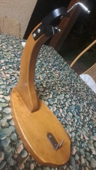 Jamonero de madera