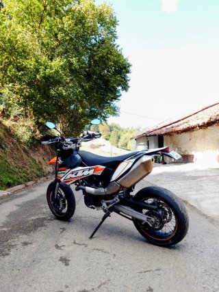 KTM 690 SMC