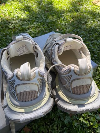 Zapatillas Beige y Blancas 1:1