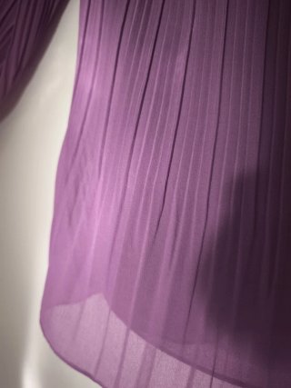 Massimo Dutti blusa Morada Plisada