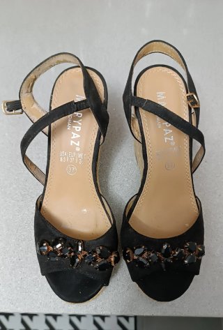 Cuñas Marypaz negras talla 37