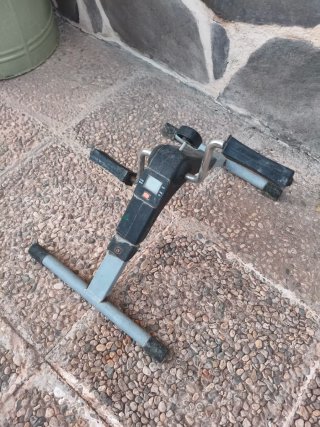 Bicicleta estática mini para ejercicio