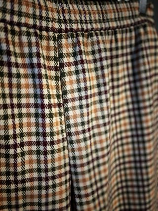 Pantalones de cuadros marrones y multicolor