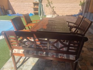 Conjunto mesa y sillas de madera para jardín