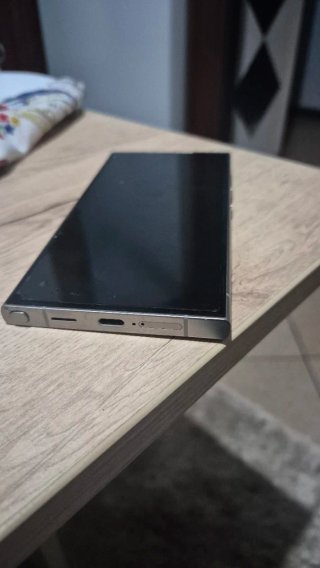 Samsung S24 Ultra Preto/Prata