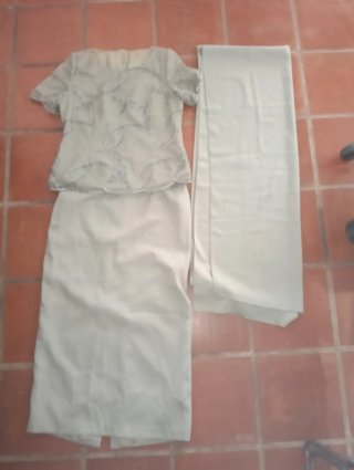 Vestido Matilde Cano Talla 46 Verde
