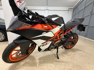 KTM RC 390 Sportbike