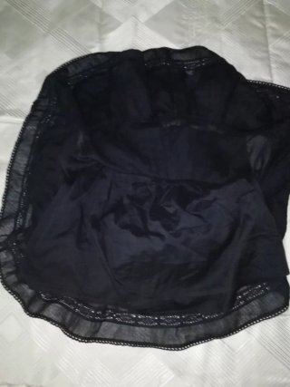 Falda negra volantes mujer