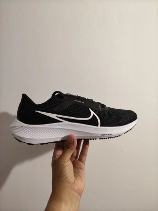 T44,5 Nike Air Zoom Pegasus 40 Negras