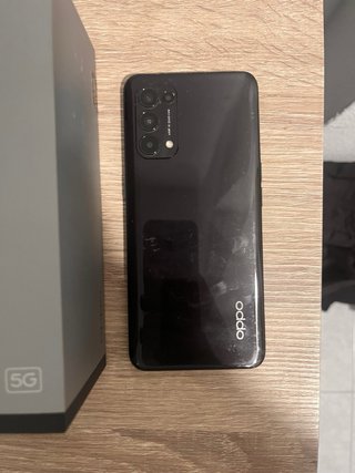 Oppo Find X3 Lite 5G con cargador