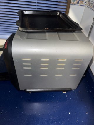 Horno eléctrico con bandeja
