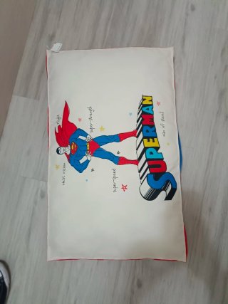 Cama para perro Superman. Sin estrenar.