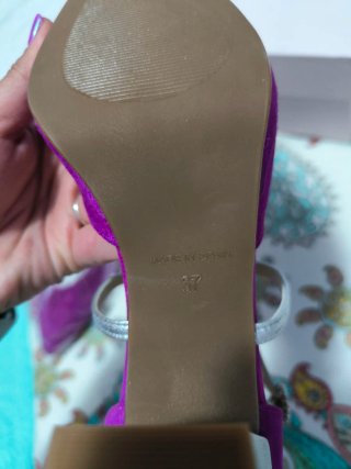 Zapatos tacón buganvilla ante 37 Dulce Castro