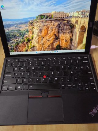 Lenovo X1 Tablet Core 7 8GB/256GB SSD pantalla 2K