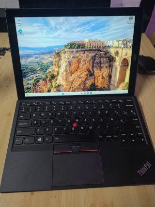 Lenovo X1 Tablet Core 7 8GB/256GB SSD pantalla 2K