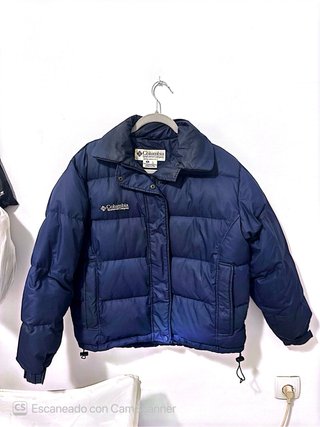 Chaqueta Columbia Azul, esta en perfecto estado