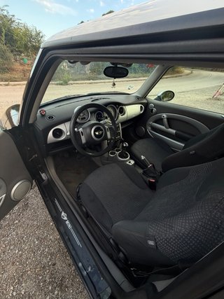 MINI Cooper 2003