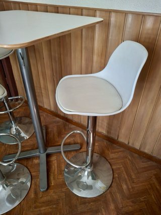 Set Mesa Alta + 3 Taburetes Regulables /tipo Tulip